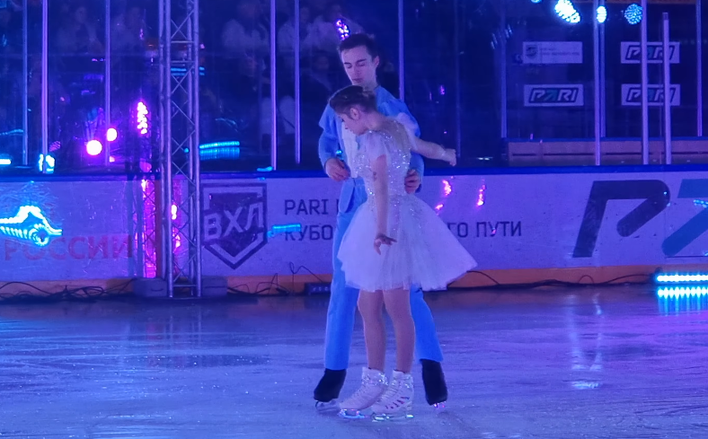Алена Косторная и Георгий Куница. Источник фото: YouTube канал anaiskaanais Irina