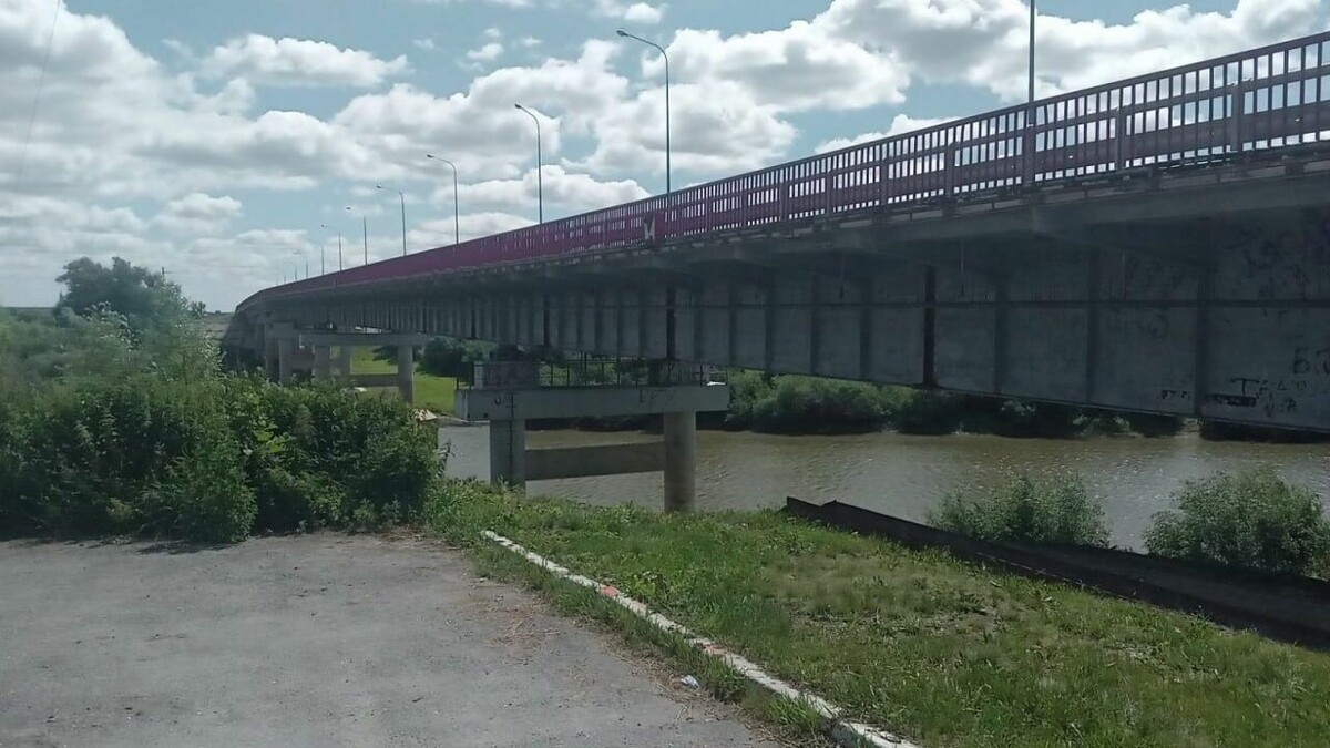     В Тюменской области отремонтируют мост через реку Ишим на дороге «Ишим-Синицина». Работы на объекте пройдут в рамках реализации нацпроекта «Безопасные качественные дороги».