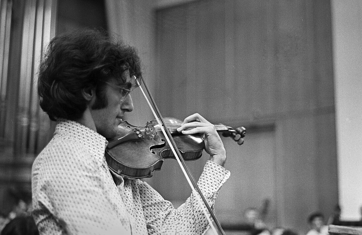    С 1978 года Юрий Башмет — солист Московской филармонии. С 1982 года ведёт дирижёрскую деятельность / Анатолий Гаранин / РИА Новости