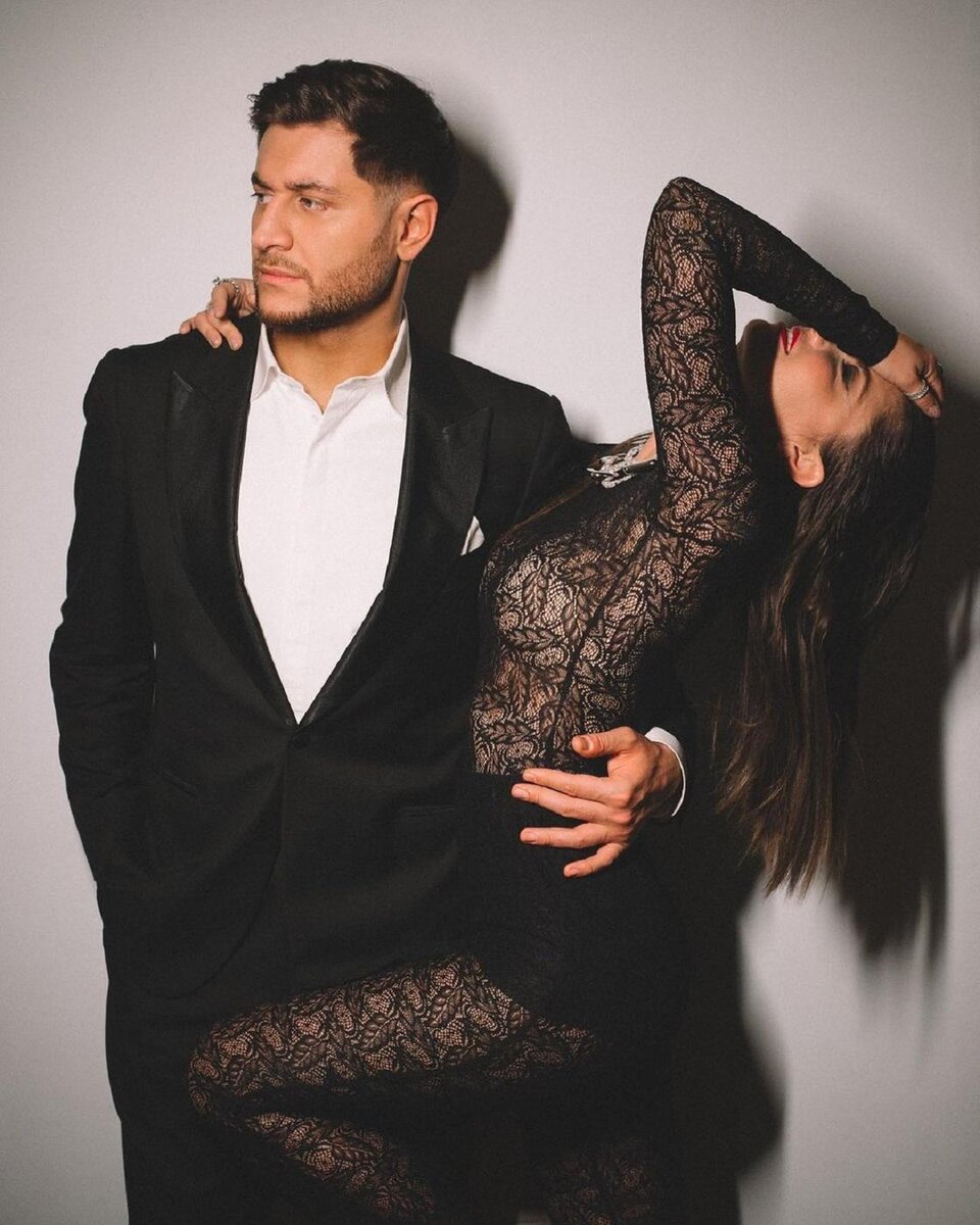    Давид Манукян и Агата Муцениеце:instagram.com/dava_m