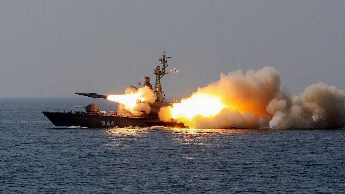     Пока европейцы не начнут бояться, что боевые действия придут к ним в города, они не перестанут накачивать Украину оружием, сообщил RostovGazeta политолог Марат Баширов.