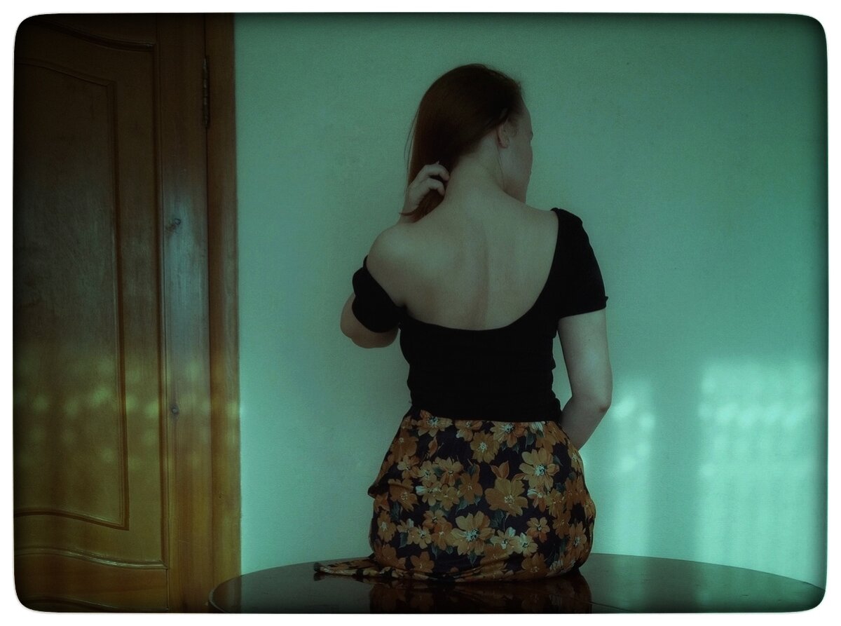 Для того чтобы это получилось, нужно попробовать отделиться от внешнего мира, от всего, что тебя с ним связывает. 