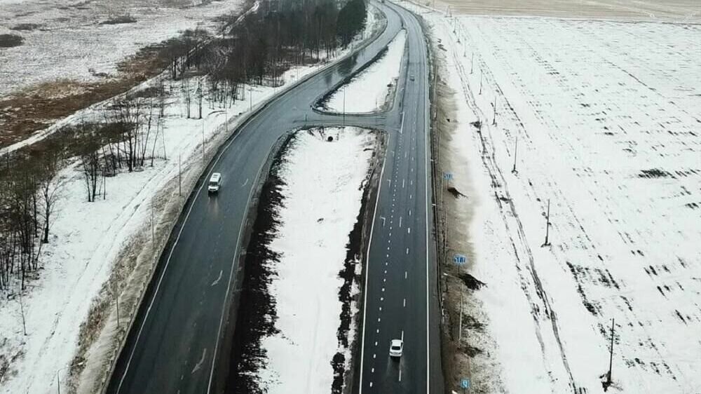     На автодорогах Тюменской области стало меньше участков с высоким риском дорожно-транспортных происшествий. В 2022 году самыми опасными для водителей стали два участка на трассе Курган — Тюмень (на 191-м и на 192-м км), три участка на автодороге Тюмень — Омск (на 12-м, 37-м и на 68-м км).