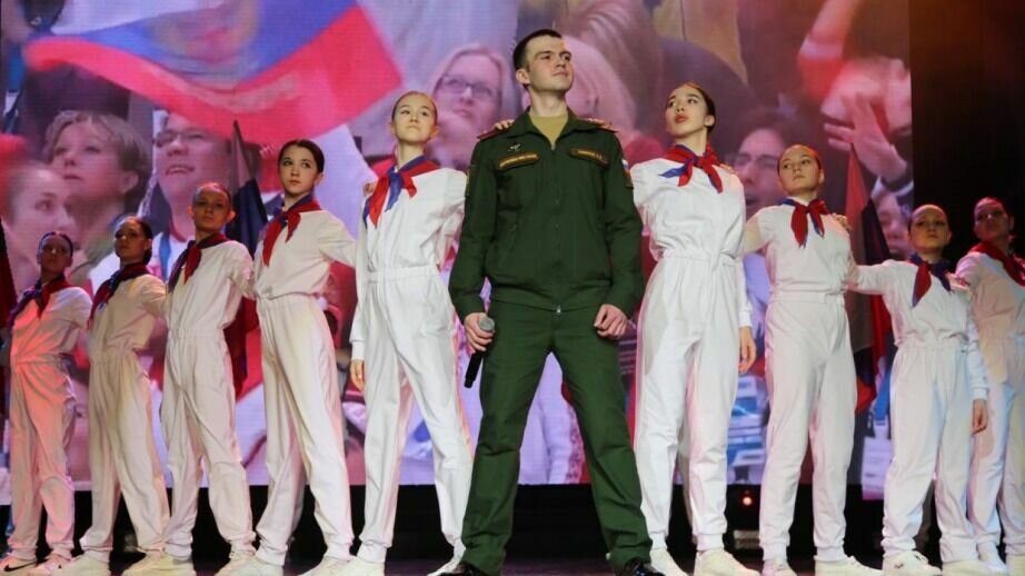     В Краевом дворце дружбы «Русь» прошел I полуфинал XXXI ежегодного регионального конкурса молодых исполнителей эстрадной песни и танца «Тайна. Талант. Виктория».