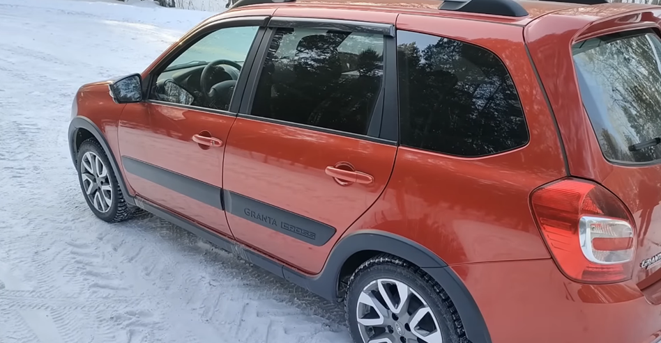 Езжу 3 года и горя не знаю. Какая она хорошая. Разбираю плюсы своей ...