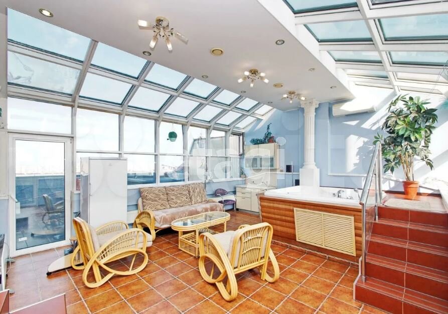    Барнхаус и квартира с водопадом: пять необычных предложений на рынке жилья в Сургуте