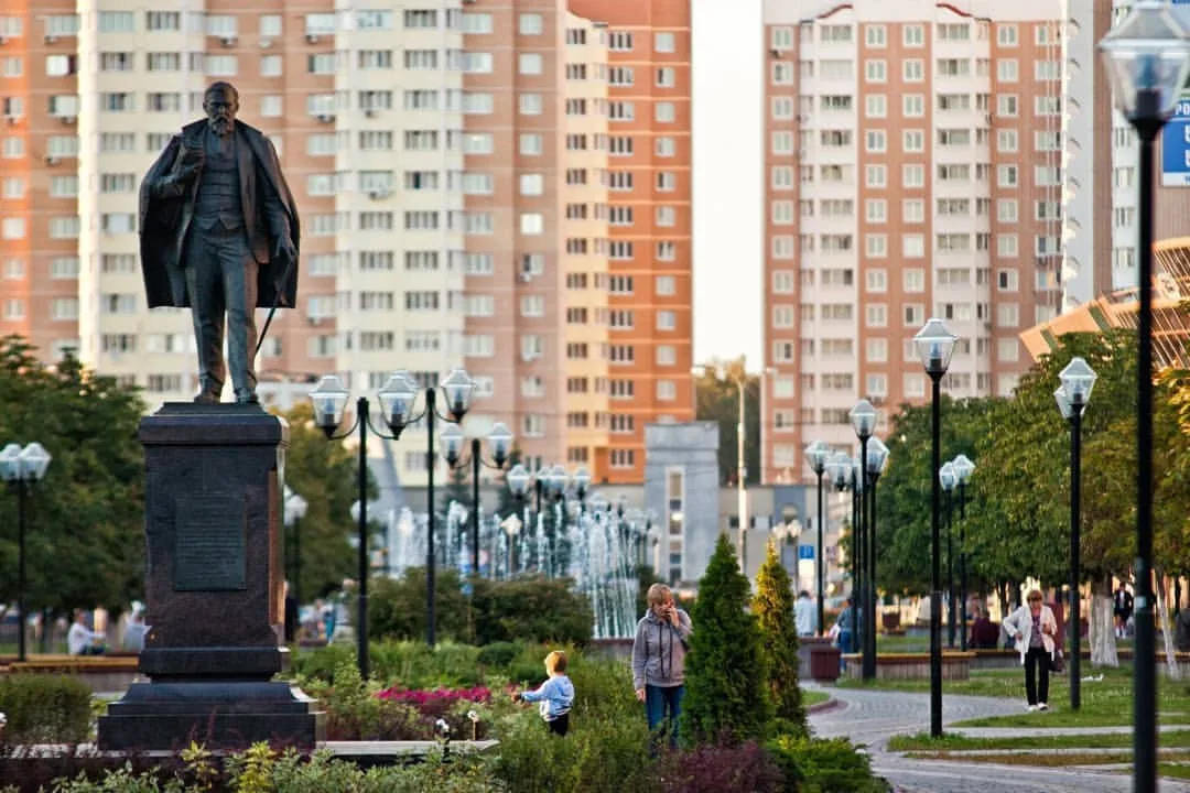 Г железнодорожный московская область ул советская. Город Балашиха микрорайон Железнодорожный. Город Железнодорожный Московская область. Балашиха достопримечательности Железнодорожный Московская. Железнодорожный (Балашиха) города Московской области.