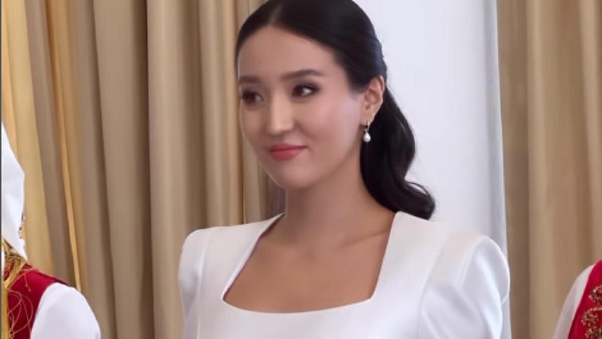    Гульназ Жоланова:instagram.com/zholanova_gulnaz