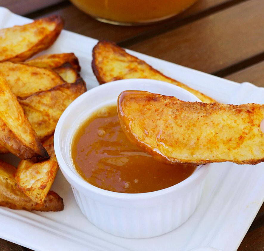 - 150 г абрикосового варения
- 150 г персикового варения
- 80 г (до 120 г) кукурузного сиропа
- 40 г белого винного уксуса
- 8 г кукурузного крахмала (3 чайные ложки)
- 5 г соевого соуса (светлый, 1 чайная ложка)
- 5 г желтой горчицы (1 чайная ложка)
- 3 г соли (1/2 чайной ложки)
- 1 г сушеного чеснока (менее 1/4 чайной ложки)
- 60 г воды