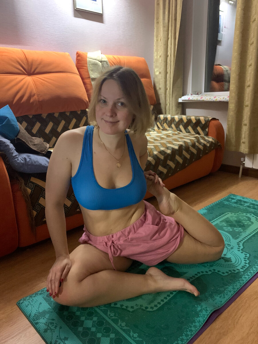 До похудения целлюлит был даже на животе. Здесь я уже в процессе. Скинула 6 кг. Вешу около 80 кг при росте 169 см. Фото из архива автора 