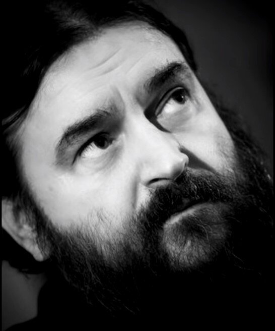 Андрей Ткачев - священнослужитель Русской православной церкви, митрофорный протоиерей, клирик храма святителя Василия Великого, Патриаршего подворья в селе Зайцево Одинцовского района Московской области, проповедник и миссионер, телеведущий.