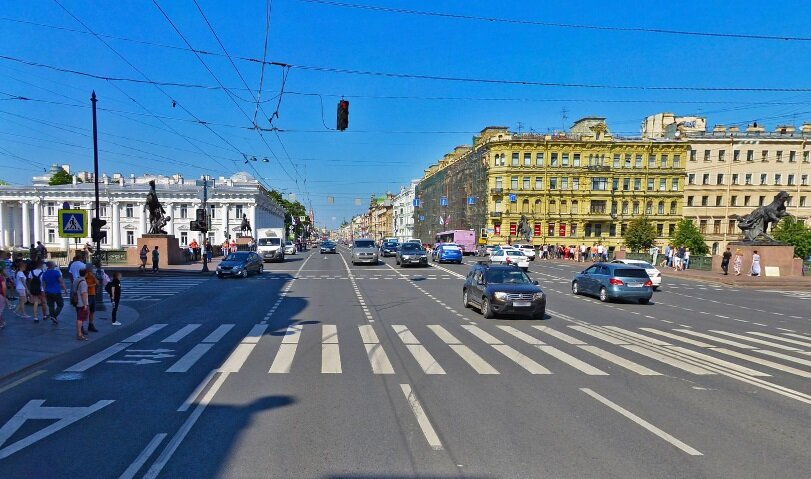 Вот так сейчас выглядит фрагмент Невского проспекта с картины Максимова. Фото: Яндекс.Карты.