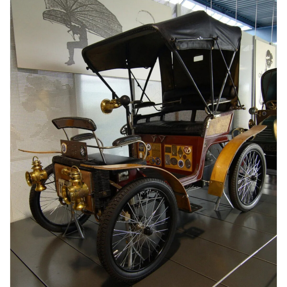 Автомобиль wartburg 1898 года выпуска компании Automobilwerk Eisenach 