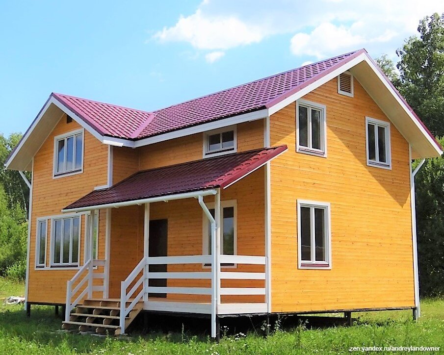 Все фото в статье - авторские. Просто яркий, "сочный" домик вам в ленту).