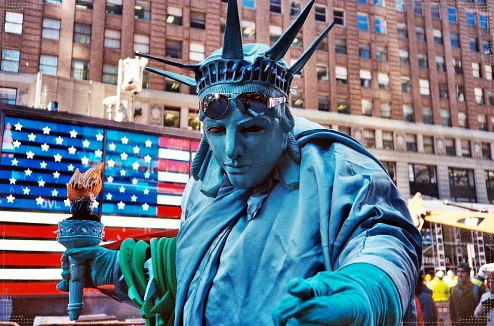 Америка открыта русскими. Жизнь в США. Русские в Америке. Жизнь в США для русских. Русские эмигранты в США.