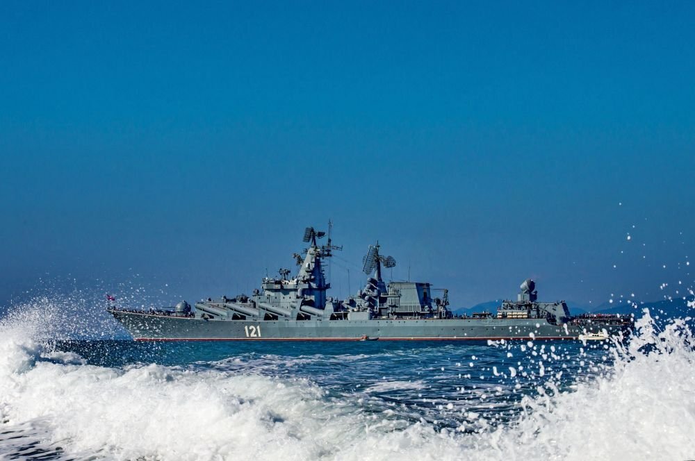 Гвардейский ракетный крейсер "Москва". Источник: 2015.f.a0z.ru