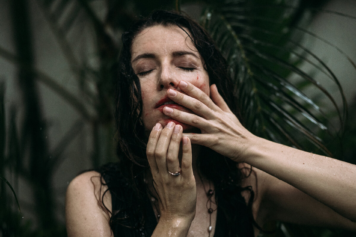 Фото Ольги Ветровой. Фотосессия, затеянная для моей книги. 