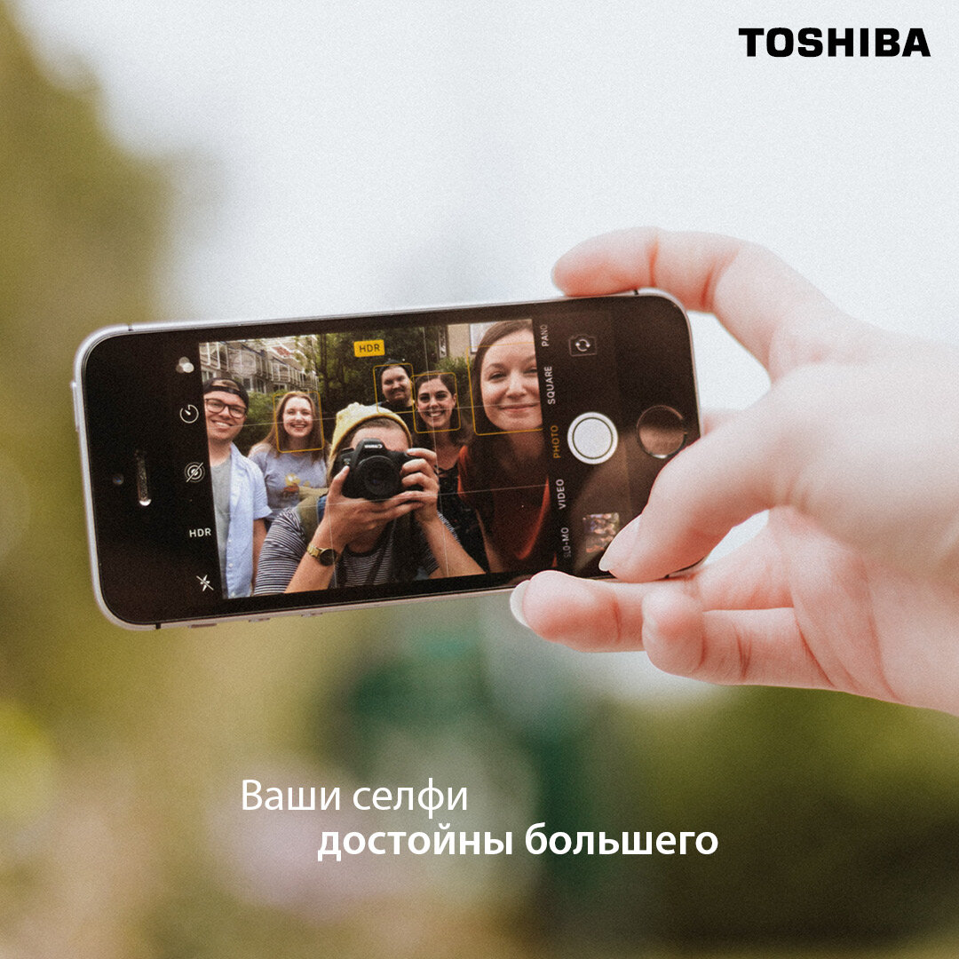 А еще на телевизоре можно будет пересматривать любимые селфи и вдохновляющие фото с друзьями!  Готовить все равно надо с хорошим настроением :)