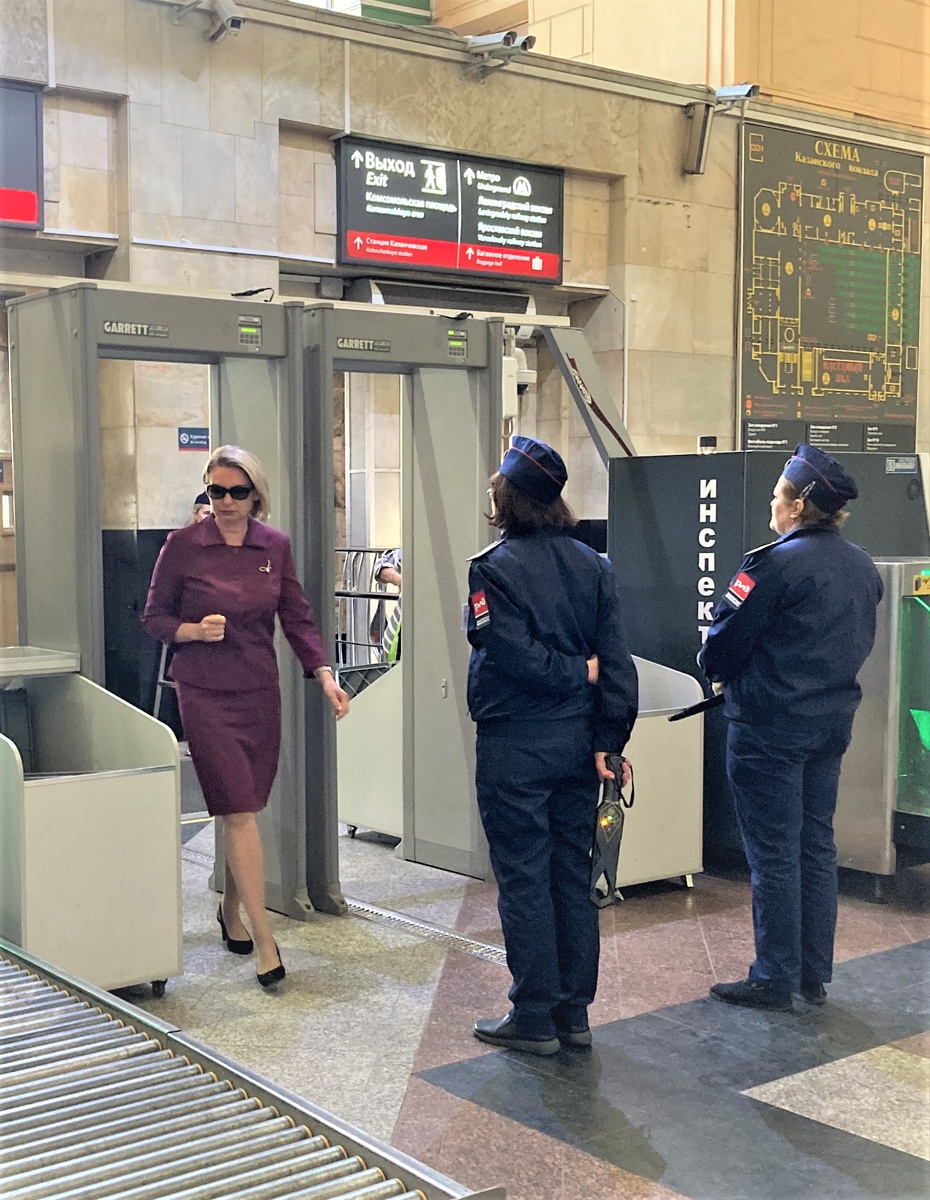 Арочный металлодетектор ГАРРЕТТ PD 6500i в работе