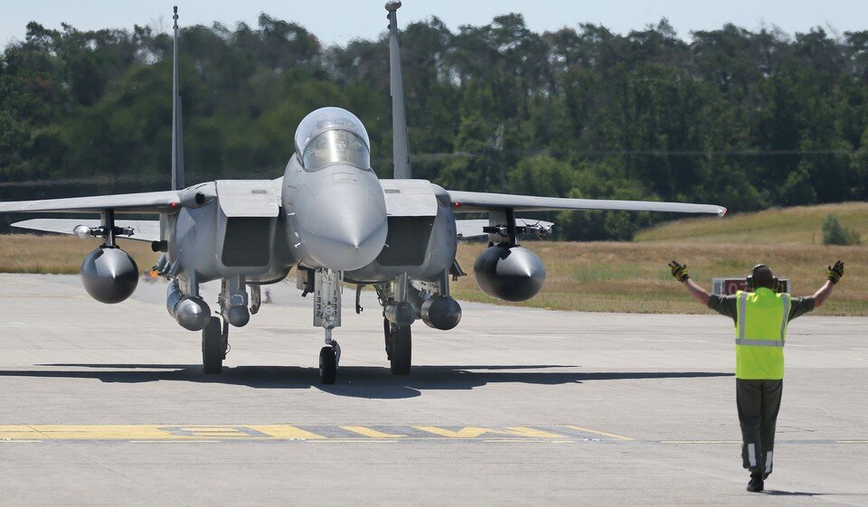     В Соединенных Штатах внесли законопроект об обучении пилотов ВСУ полетам на американских F-16  GLOBAL LOOK PRESS