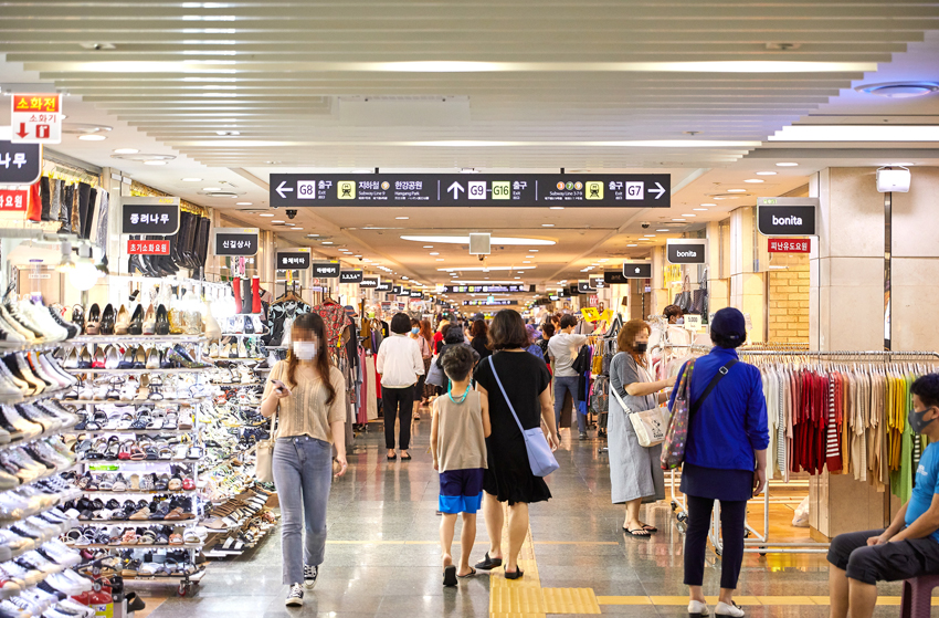 Переход в сеульском метрополитене
