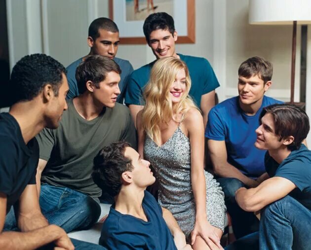 Наверное, она думала, что вечер пройдет так😂