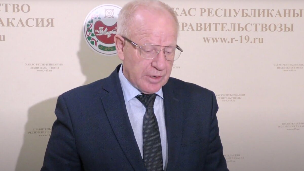     Чиновники Хакасии сегодня на брифинге рассказали, что из Хакасии будут мобилизовать солдат и сержантов младше 35 лет. Их повезут на поезде в другой регион для боевой подготовки.