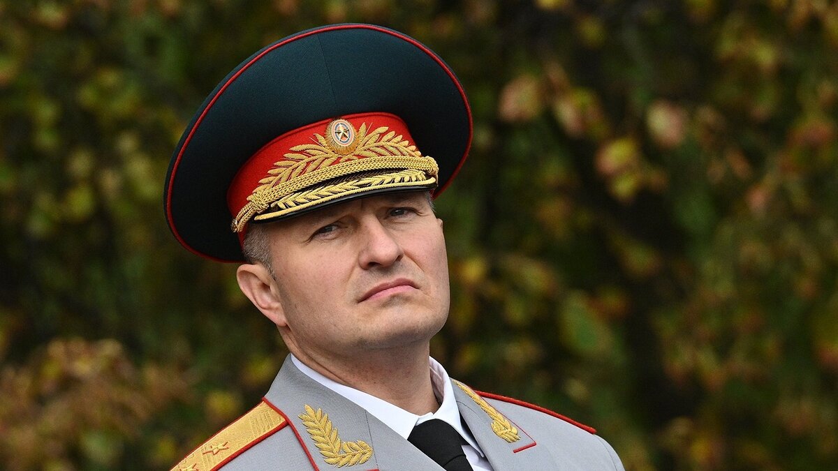    Министр РФ по делам гражданской обороны, чрезвычайным ситуациям и ликвидации последствий стихийных бедствий (МЧС) Александр Куренков© РИА Новости . Алексей Филиппов