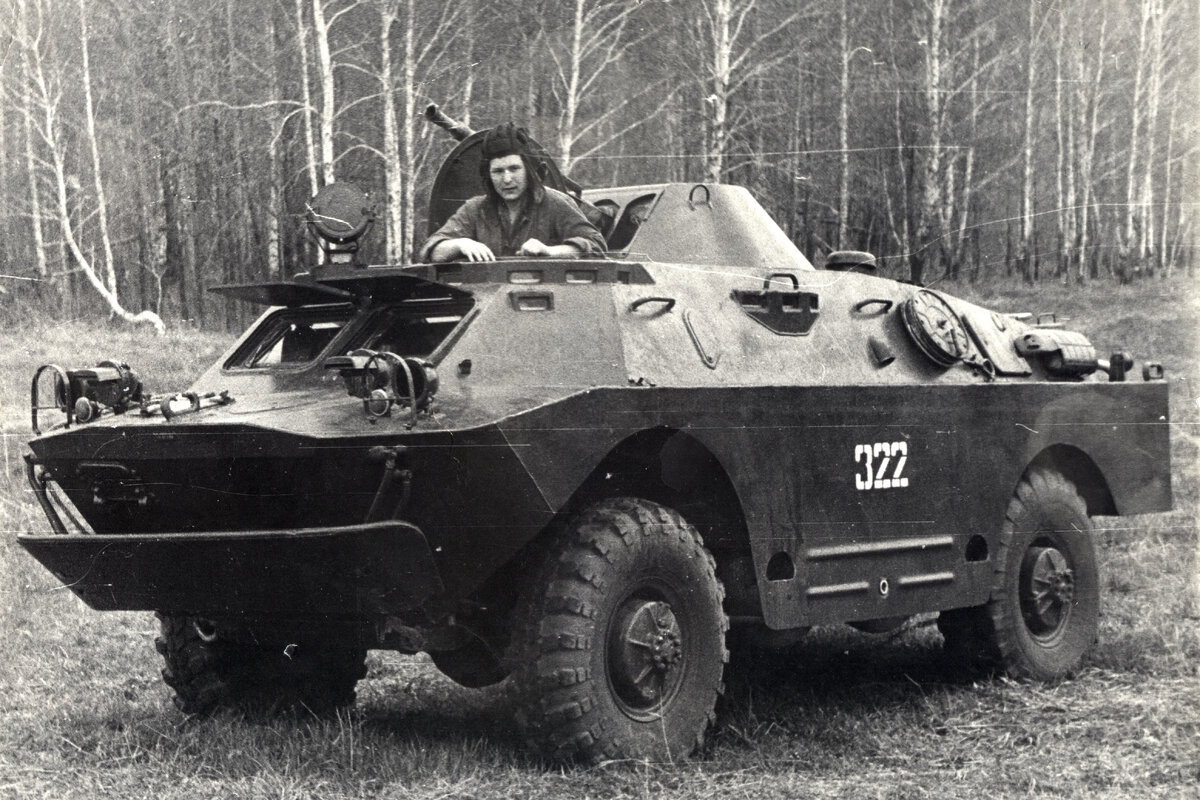 Я в 16 лет на учении отрядов МГИВ. 80-е годы прошлого века