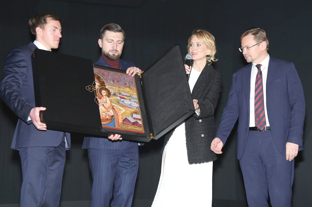 Листайте вправо, чтобы увидеть больше изображений