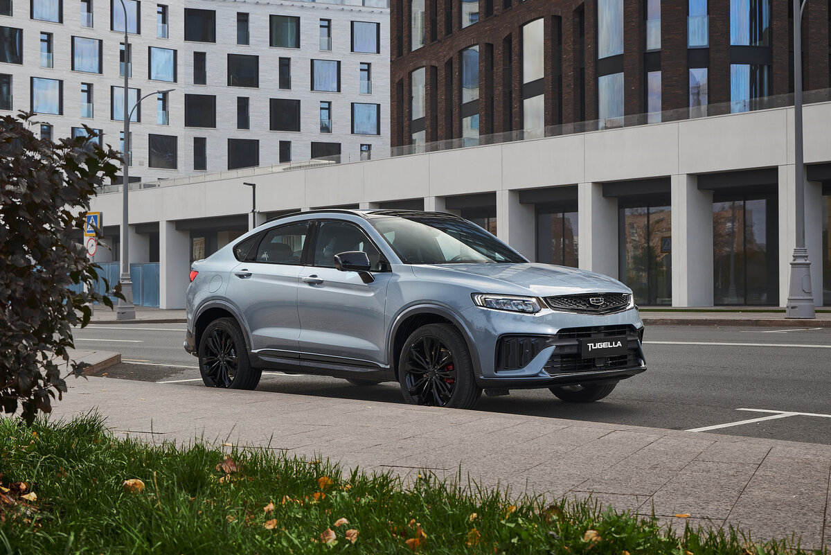     Российские дилеры открыли прием заказов на обновленный кроссовер Geely Tugella Фото и видео: АвтоВзгляд