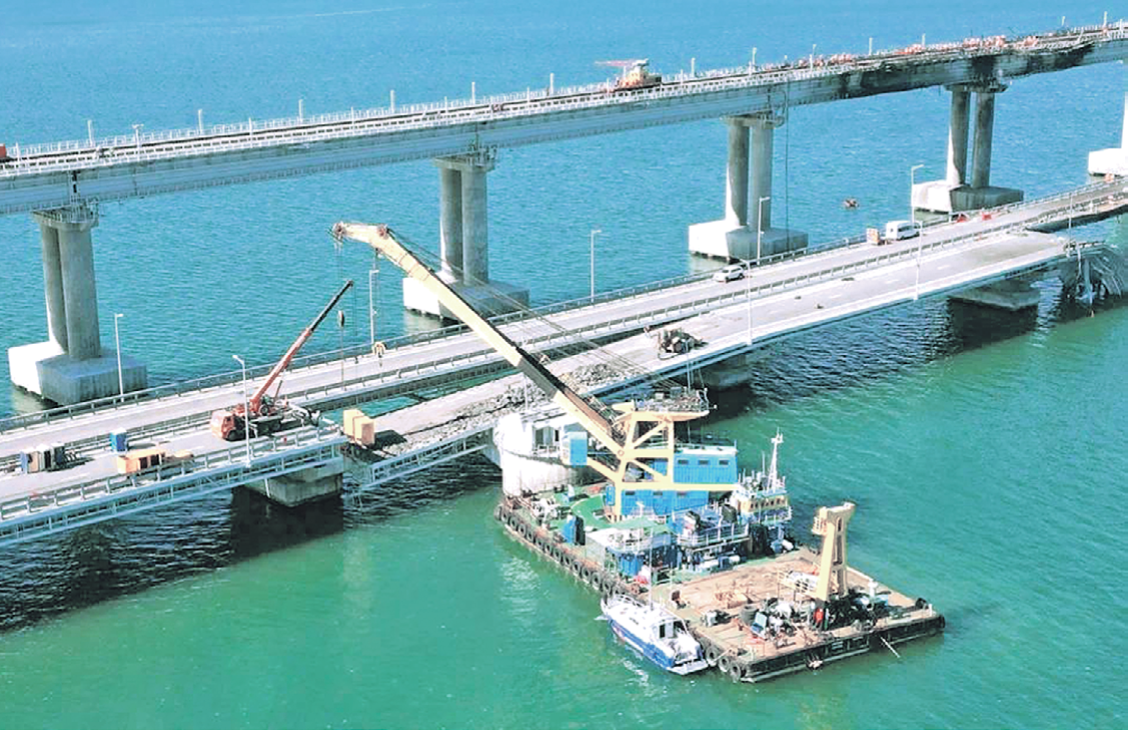 Строители сработали на отлично -   автомобильное движение  по переправе уже восстановлено. Фото: t.me/mkhusnullin