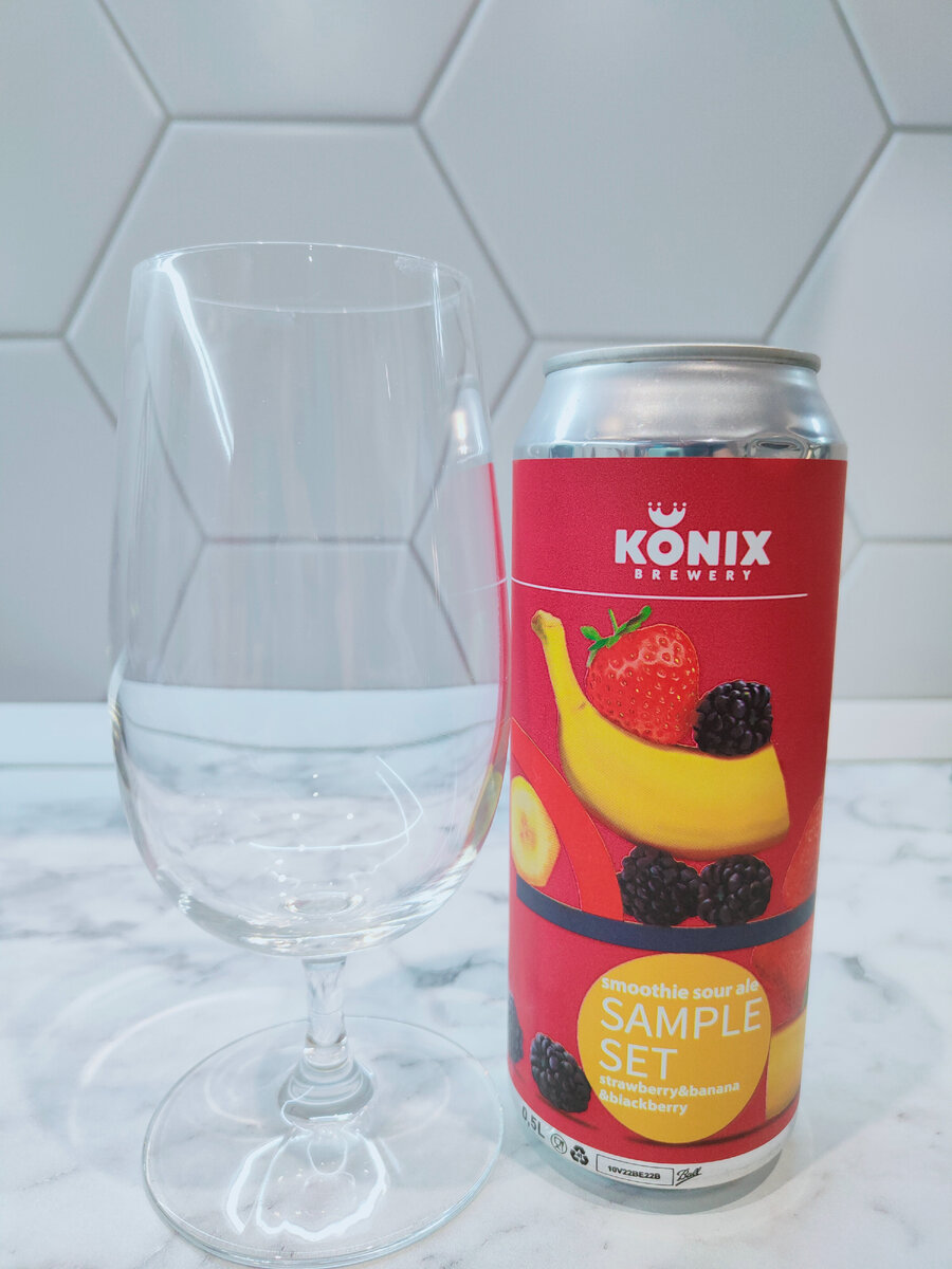 Пиво "Sample Set Strawberry & Banana & Blackberry" (Сэмпл Сэт Клубника, Банан, Ежевика) от Konix Brewery