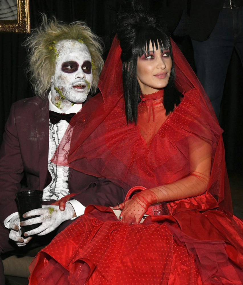 Белла Хадид и The Weeknd - образы по мотивам фильма Тима Бёртона "Битлджус".