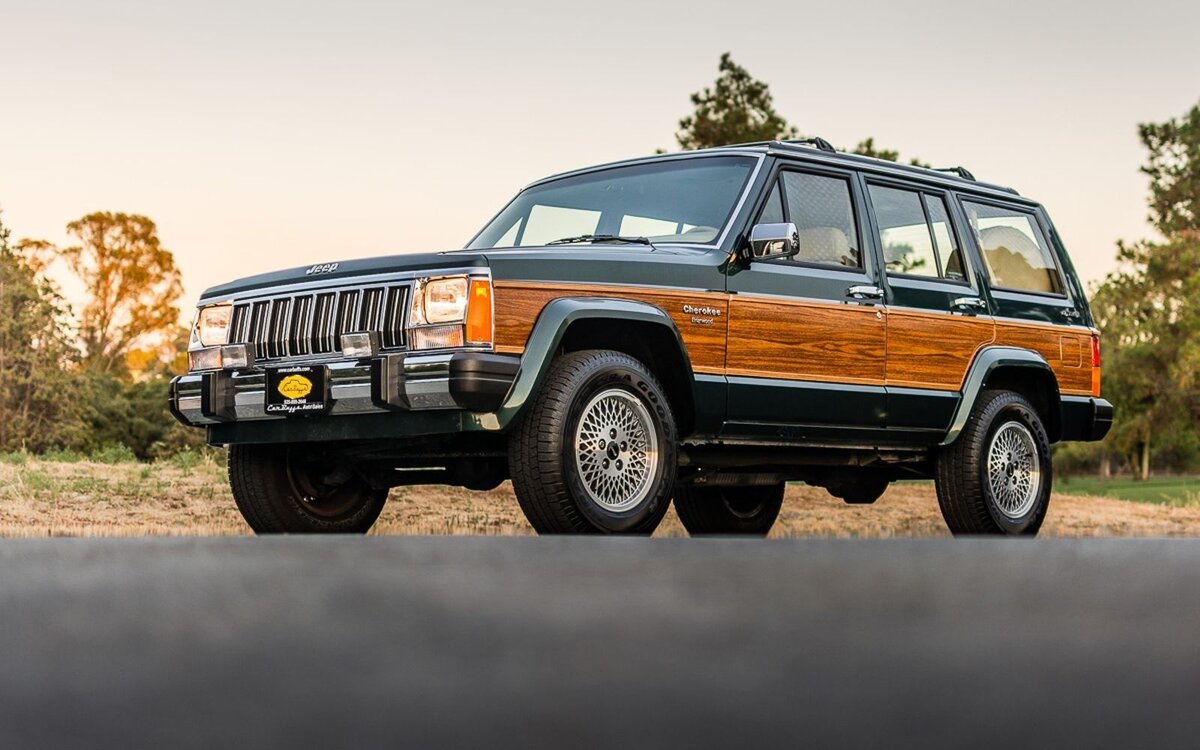 Джип старые модели. Jeep Cherokee (XJ) '1984–2001. Jeep Cherokee Wagoneer. Jeep Cherokee XJ 1984. Jeep Grand Wagoneer 2001.