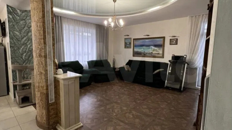     Трехкомнатная квартира, 123,8 кв. м за 14,6 млн рублей Авито