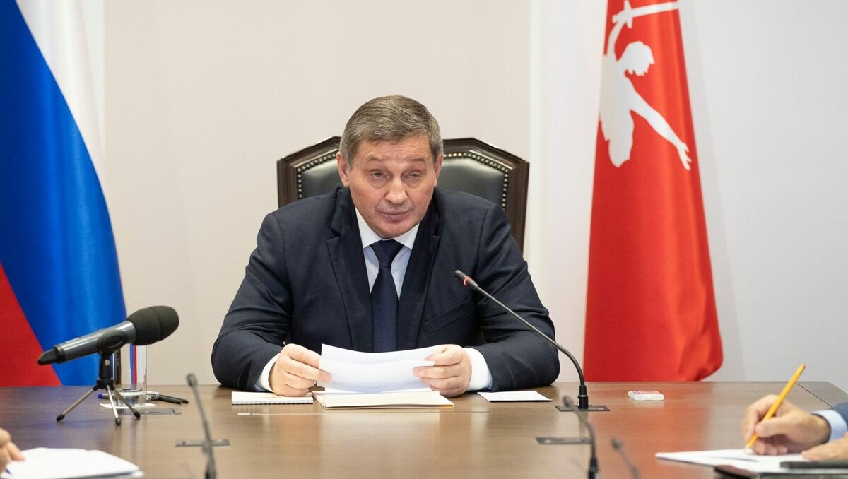     На оперативном совещании губернатор Волгоградской области оценил ход комплексных учений и отметил важность подобных мероприятий.