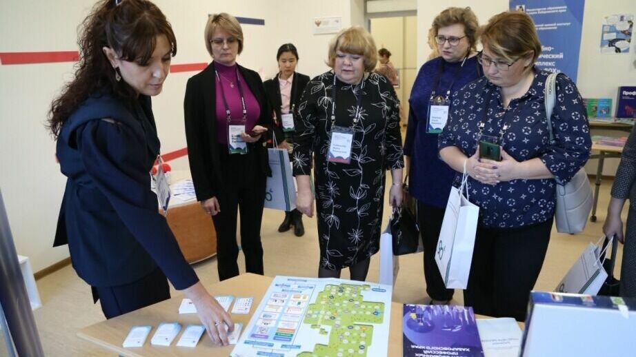     В Хабаровске состоялся Всероссийский форум «Формирование единого образовательного пространства в рамках апробации проекта «Школа Минпросвещения России».