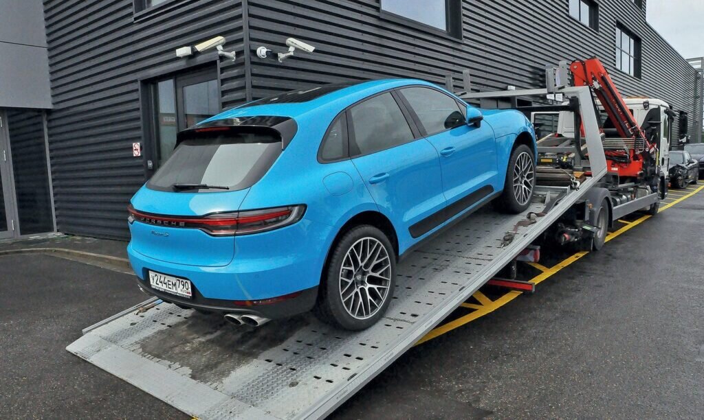    Как оформить машину, если ее хозяин находится в другой стране? Отвечает юрист