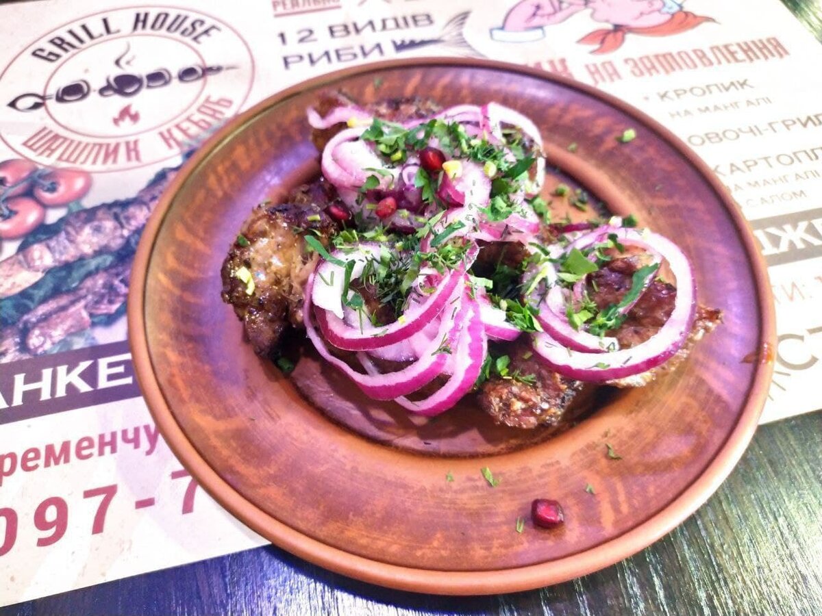 Мясные кушанья говеющему запрещены