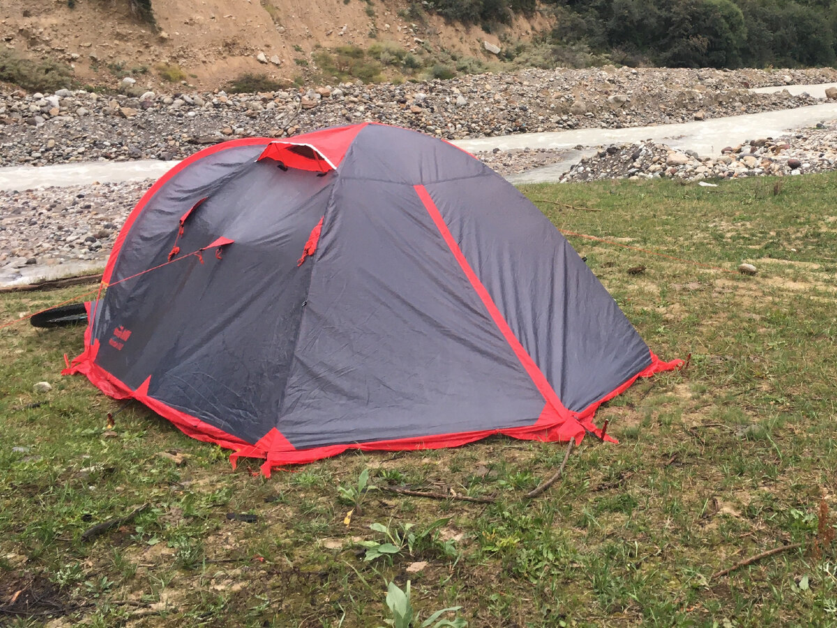 Моя  палатка Tramp Expedition Mountain 3