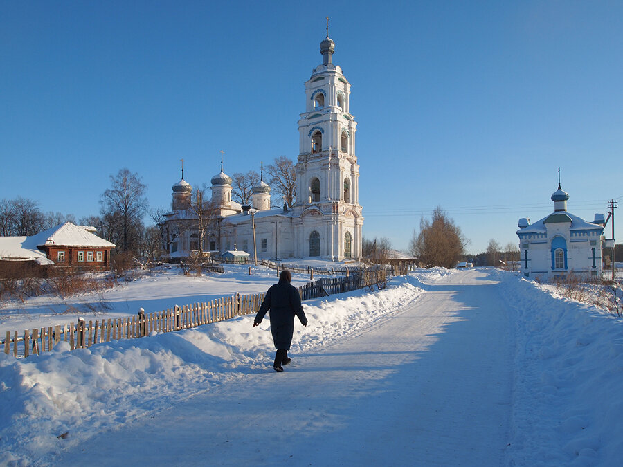 Церковный комплекс в Батманах.