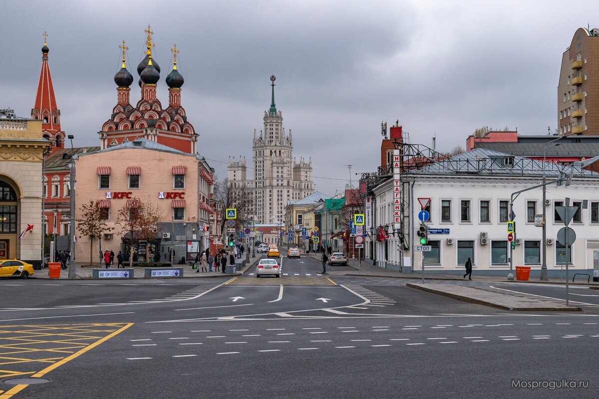 Таганская площадь, вид на Верхнюю Радищевскую