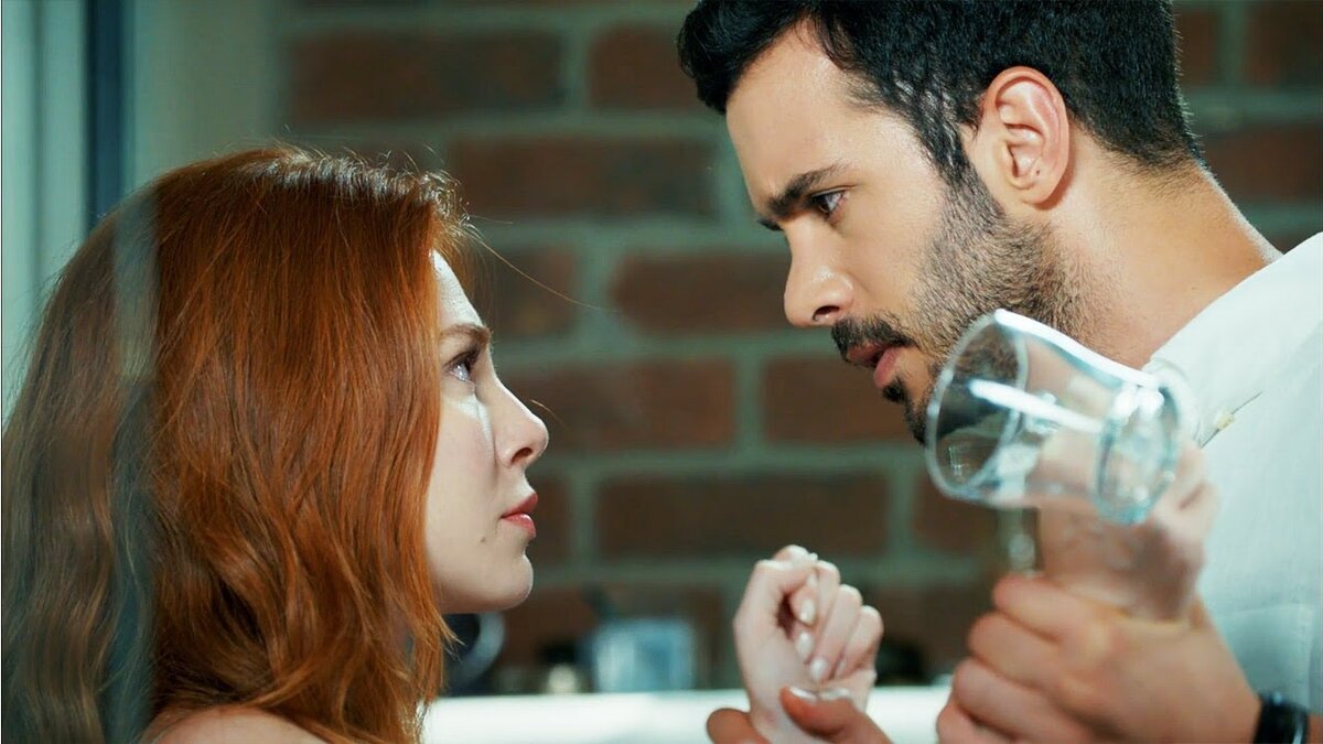 любовь напрокат трейлер. эльчин сангу. жизнь напрокат фильм. барыш ардуч и эльчин сангу. любовь напрокат трейлер.