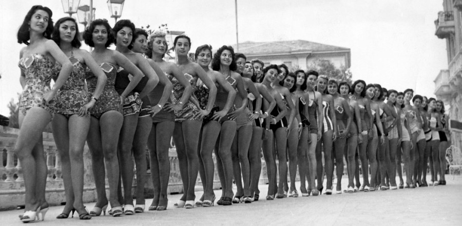 21 век принёс человечеству повальное увлечение диетами и фитнесом. Наверное, в некоторых случаях это неплохо и может быть даже полезно.-15