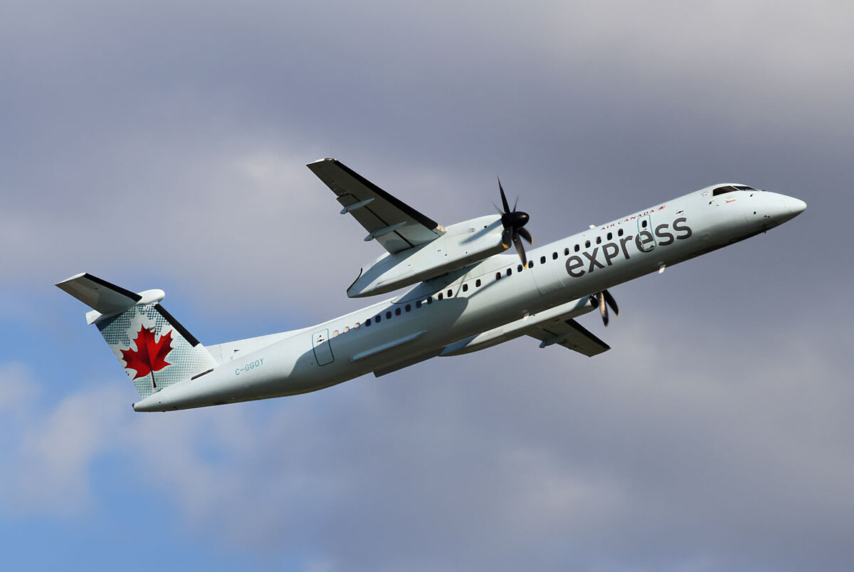 C-FACV, Bombardier Dash 8-311, Air Canada Express (Jazz Aviation), MingyaoLeonardo