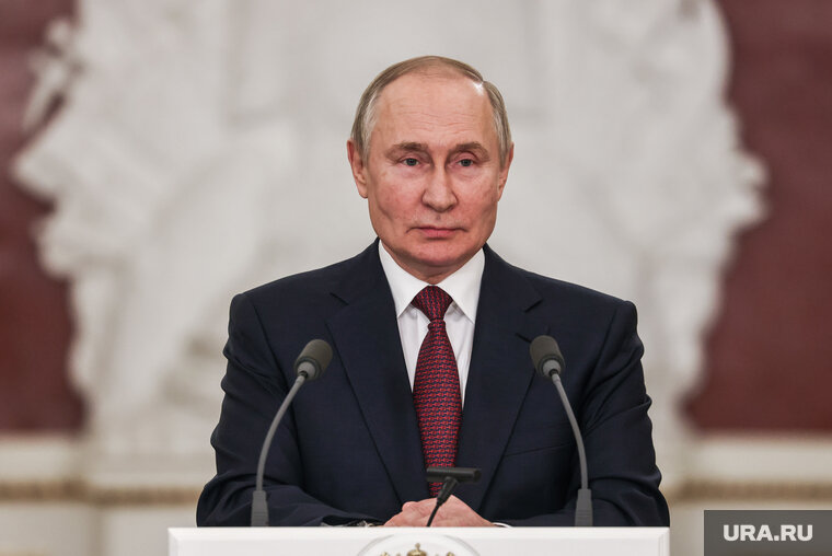    Владимир Путин ознакомился с работой завода «Щегловский вал»