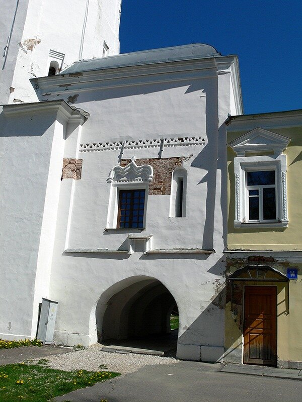 Храм с южной стороны. Фото Сергея Аванесова