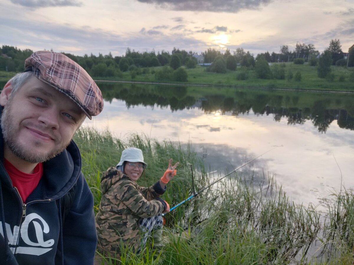 Безработное лето, кормимся рыбалкой (шутка).