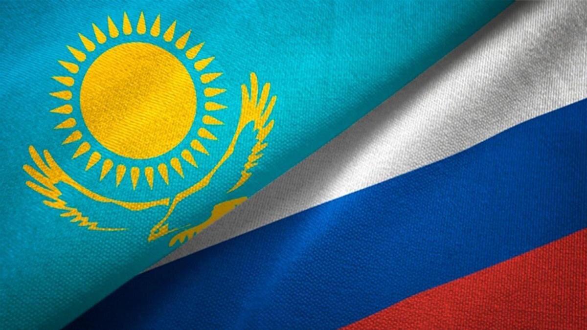    Флаги Казахстана и России:primeminister.kz